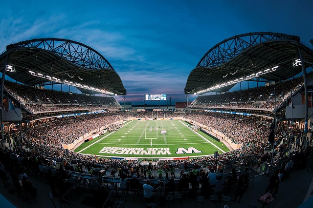 官宣：曼聯19歲邊鋒阿馬德-迪亞洛租借加盟流浪者.